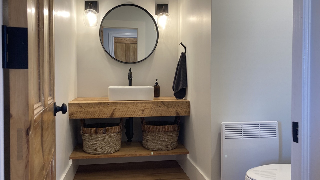 Photo of Bathroom in Charlotte's Shore