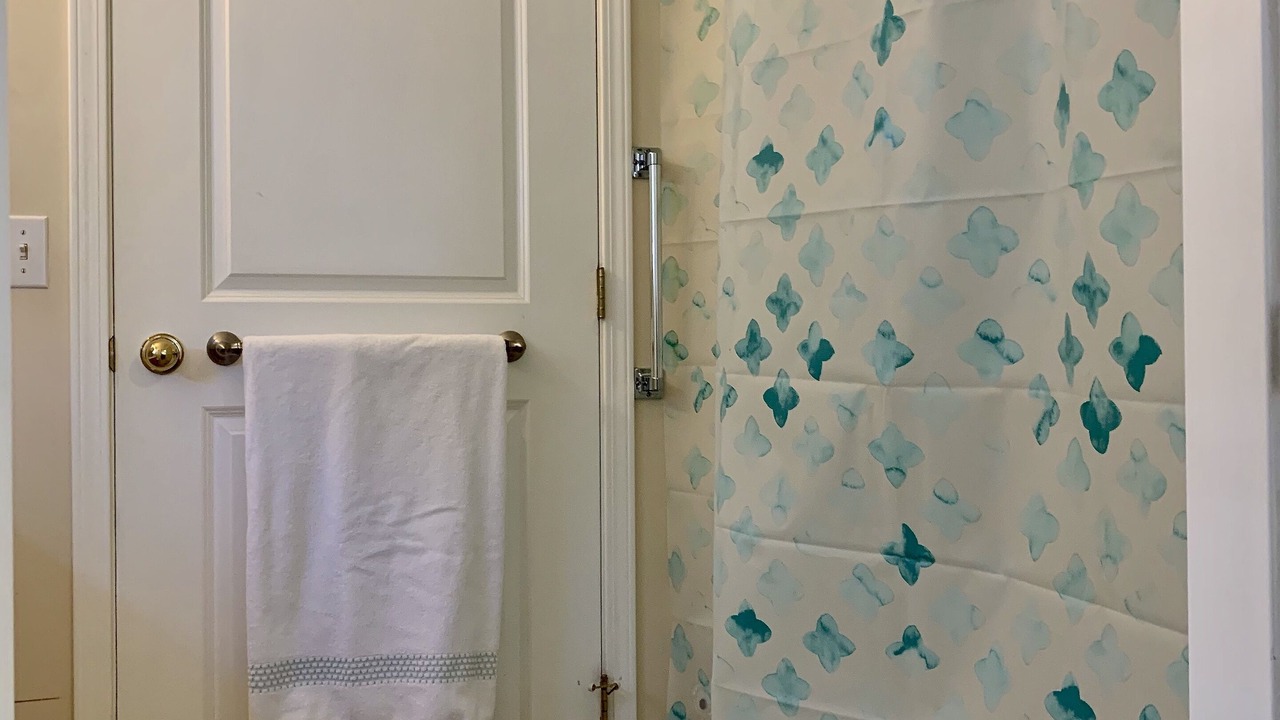 Photo of Bathroom in South Central