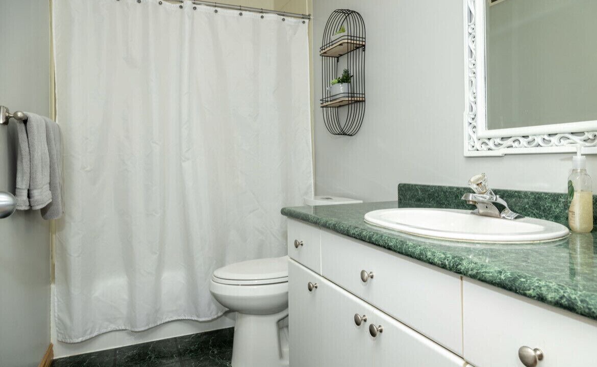 Photo of Bathroom in Unorganized Centre Parry Sound