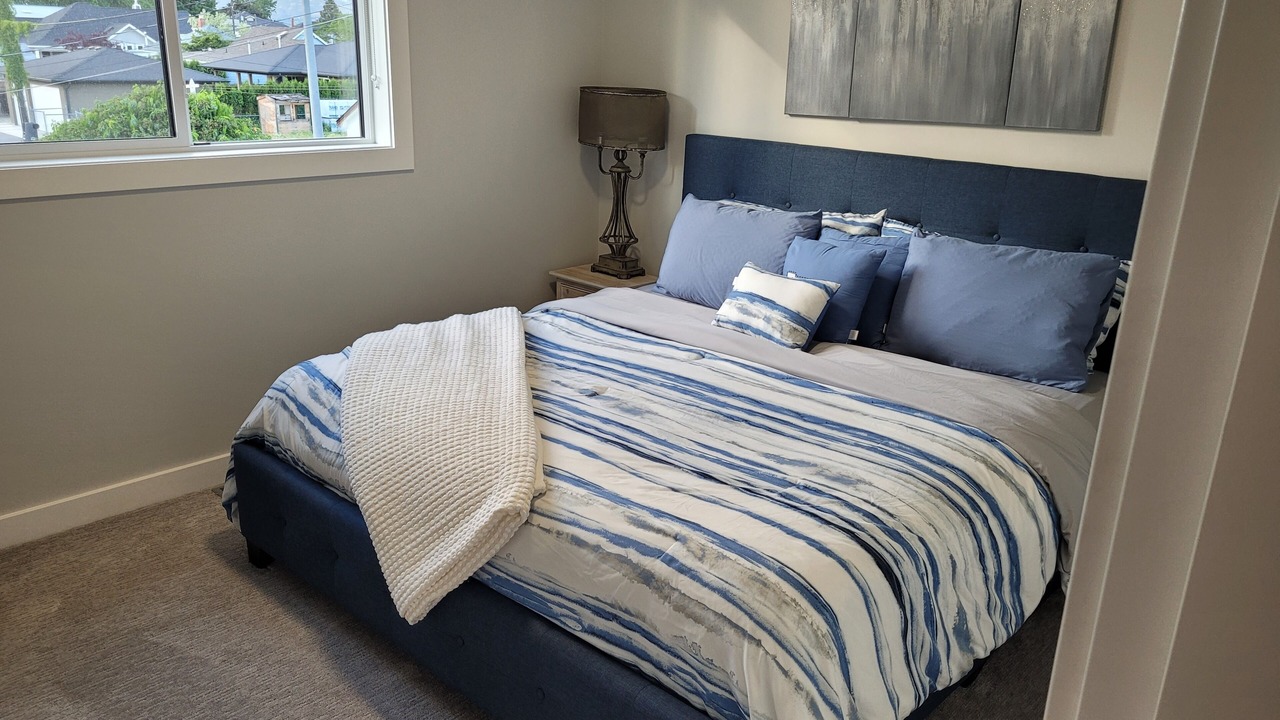 Photo of Bedroom in Okanagan-Similkameen