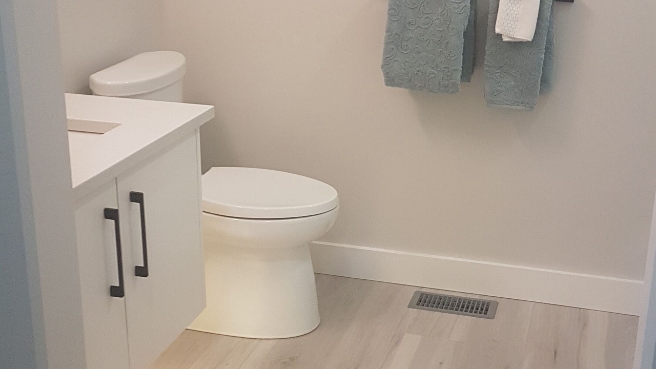 Photo of Bathroom in Okanagan-Similkameen