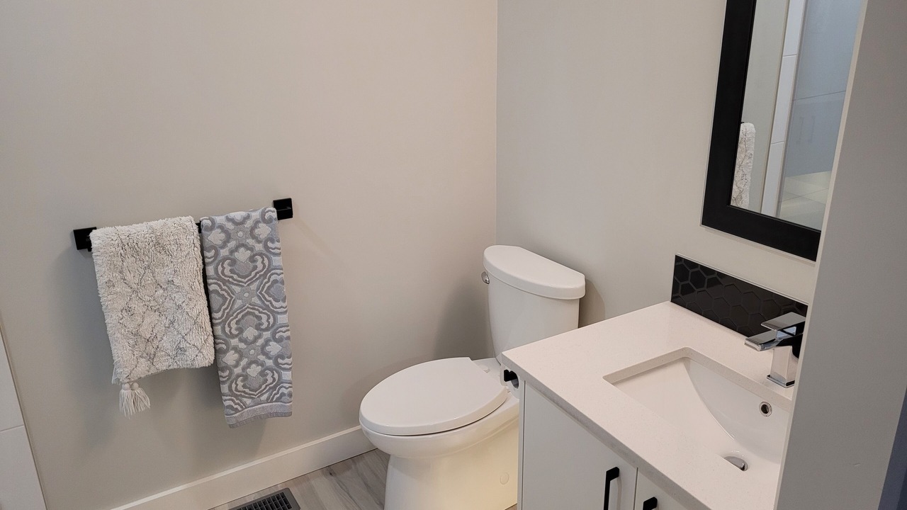Photo of Bathroom in Okanagan-Similkameen