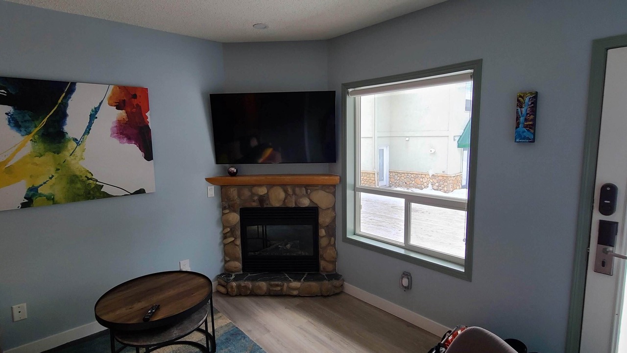 Photo of Livingroom in Harvie Heights