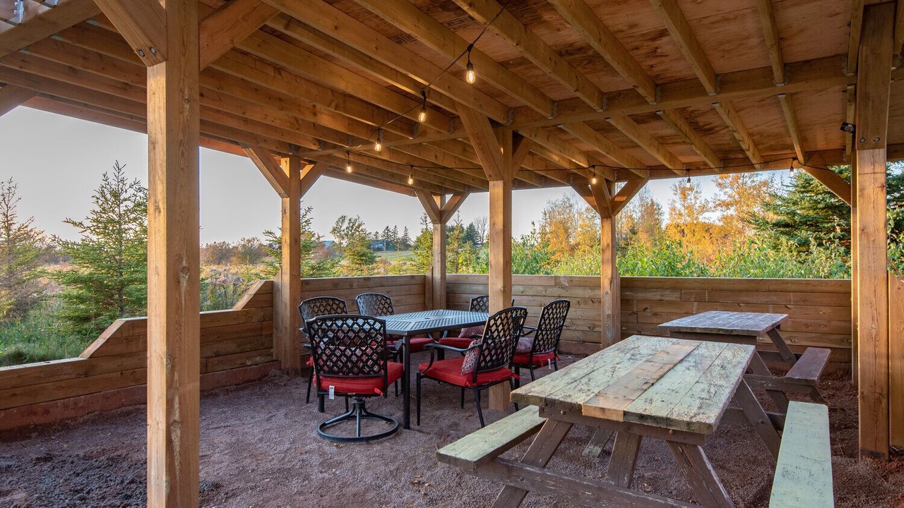 Photo of Outdoor in Canoe Cove