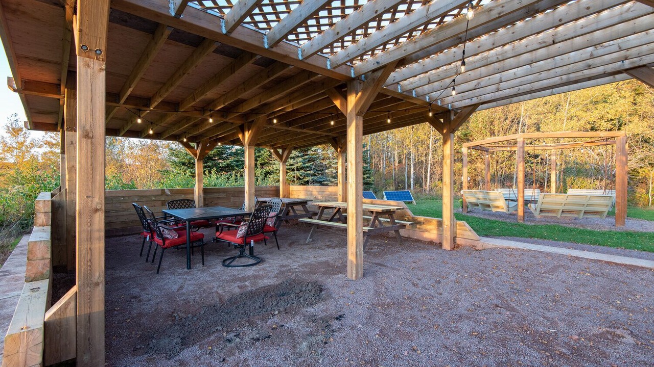 Photo of Outdoor in Canoe Cove