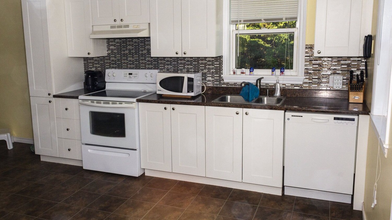 Photo of Kitchen in Canoe Cove