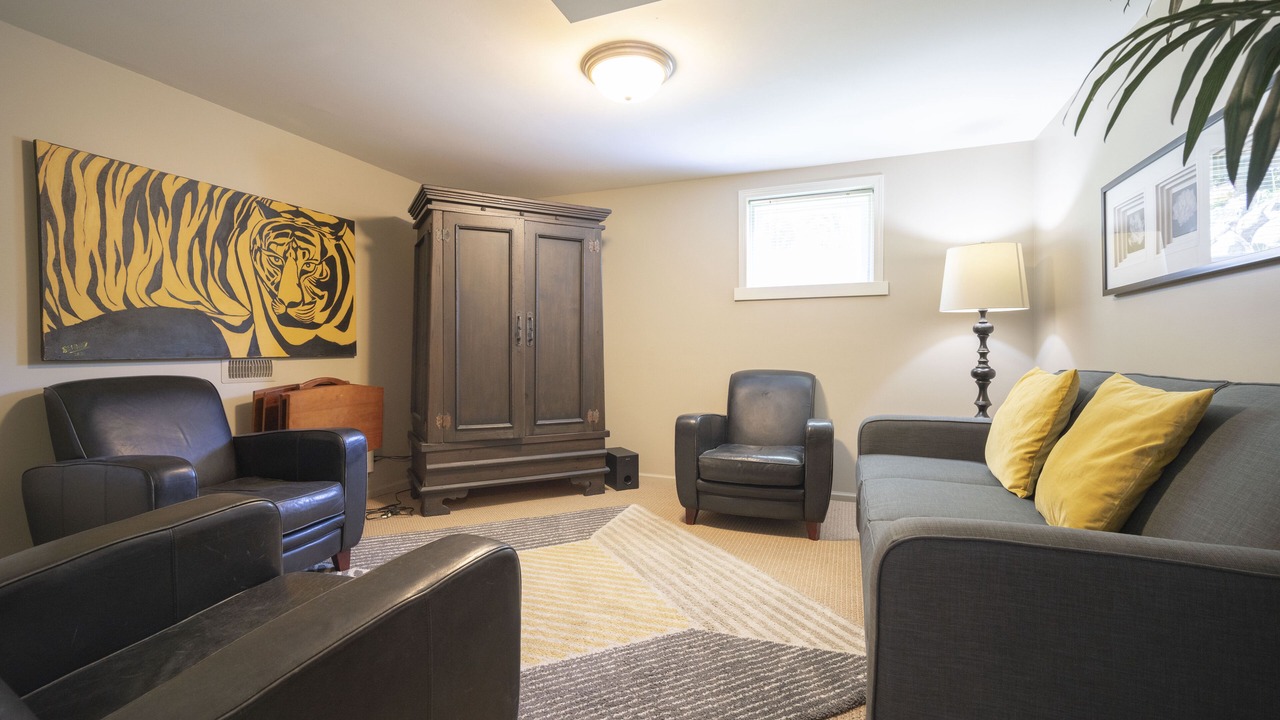 Photo of Livingroom in West Vancouver