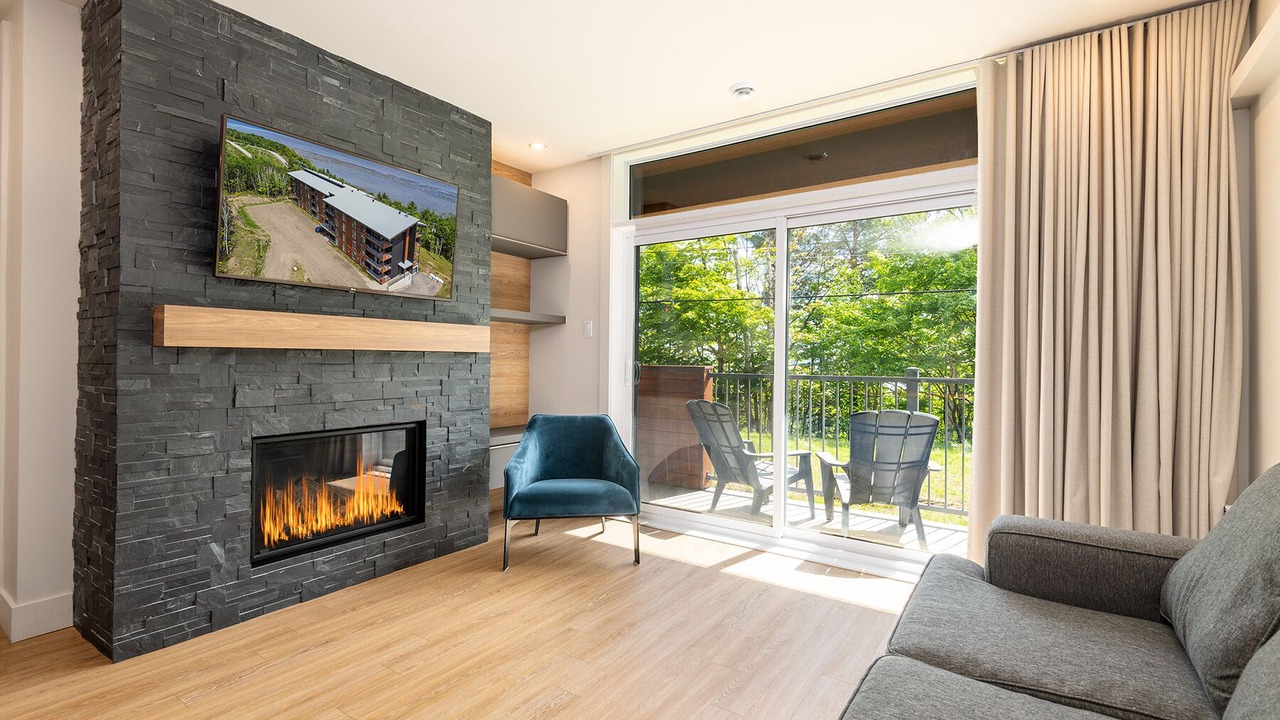 Photo of Livingroom in Petite-Riviere-Saint-Francois