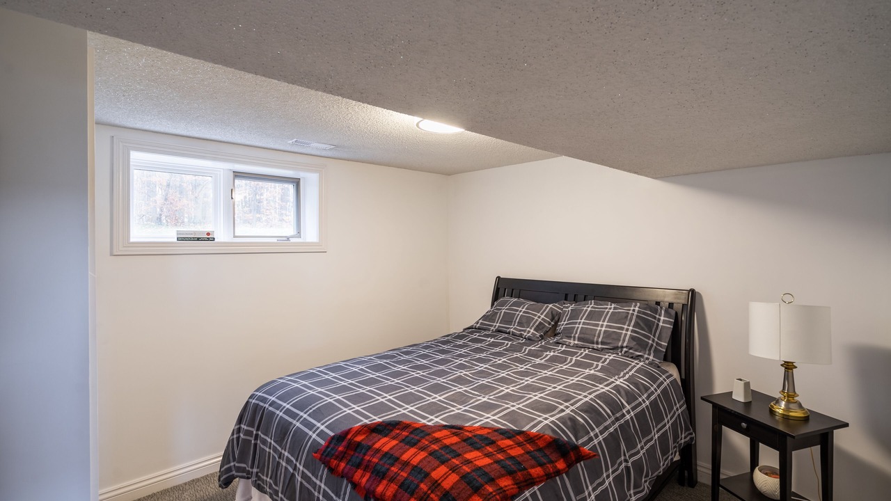 Photo of Bedroom in Georgian Bluffs