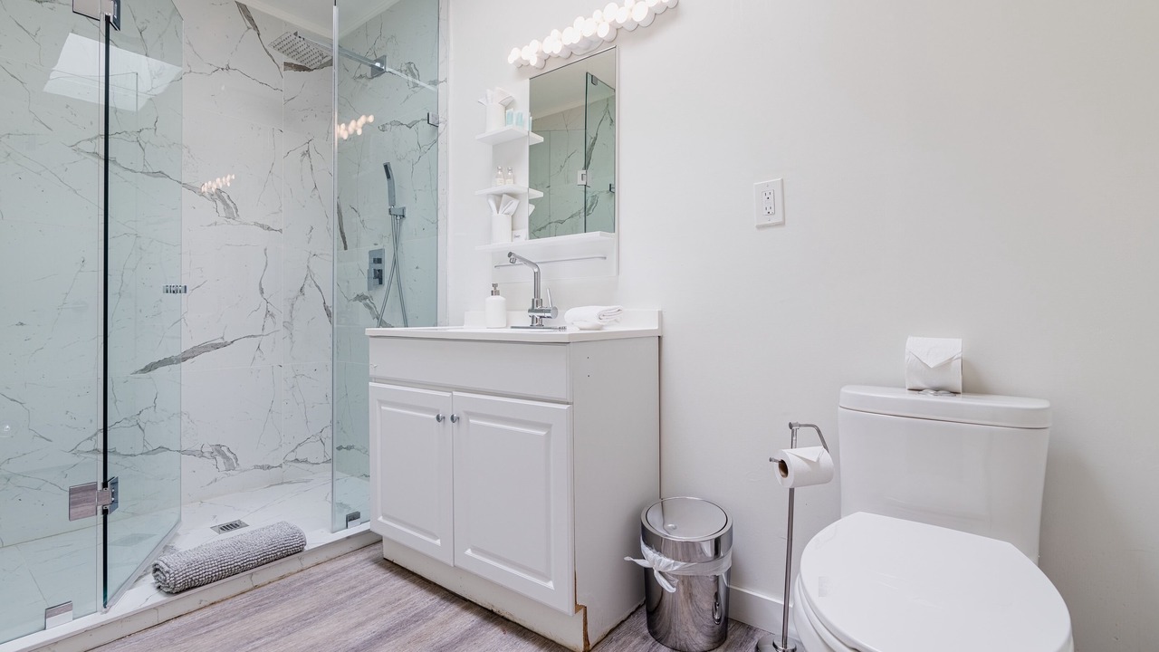 Photo of Bathroom in Wainfleet
