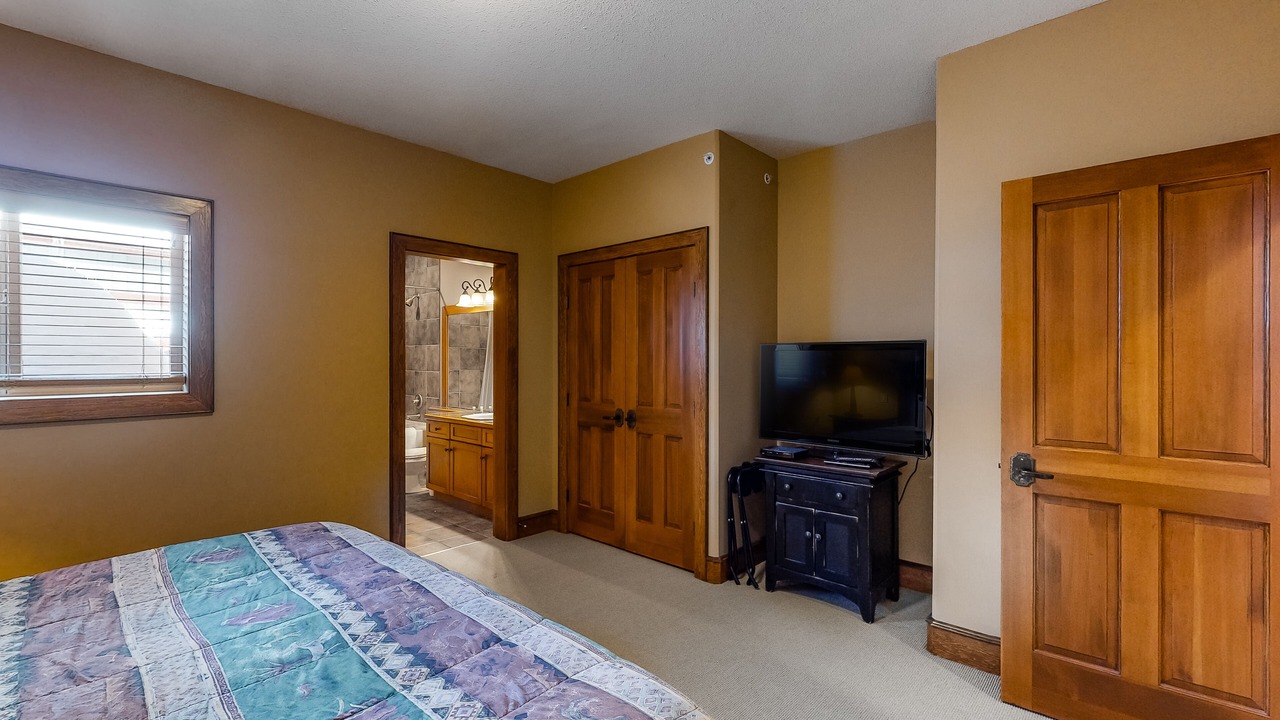 Photo of Bedroom in Big White Ski Resort