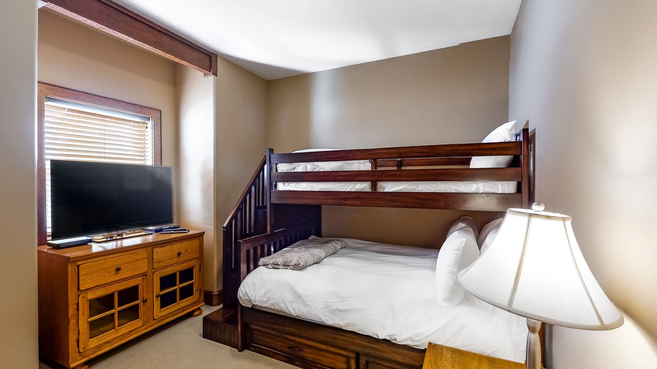 Photo of Bedroom in Big White Ski Resort