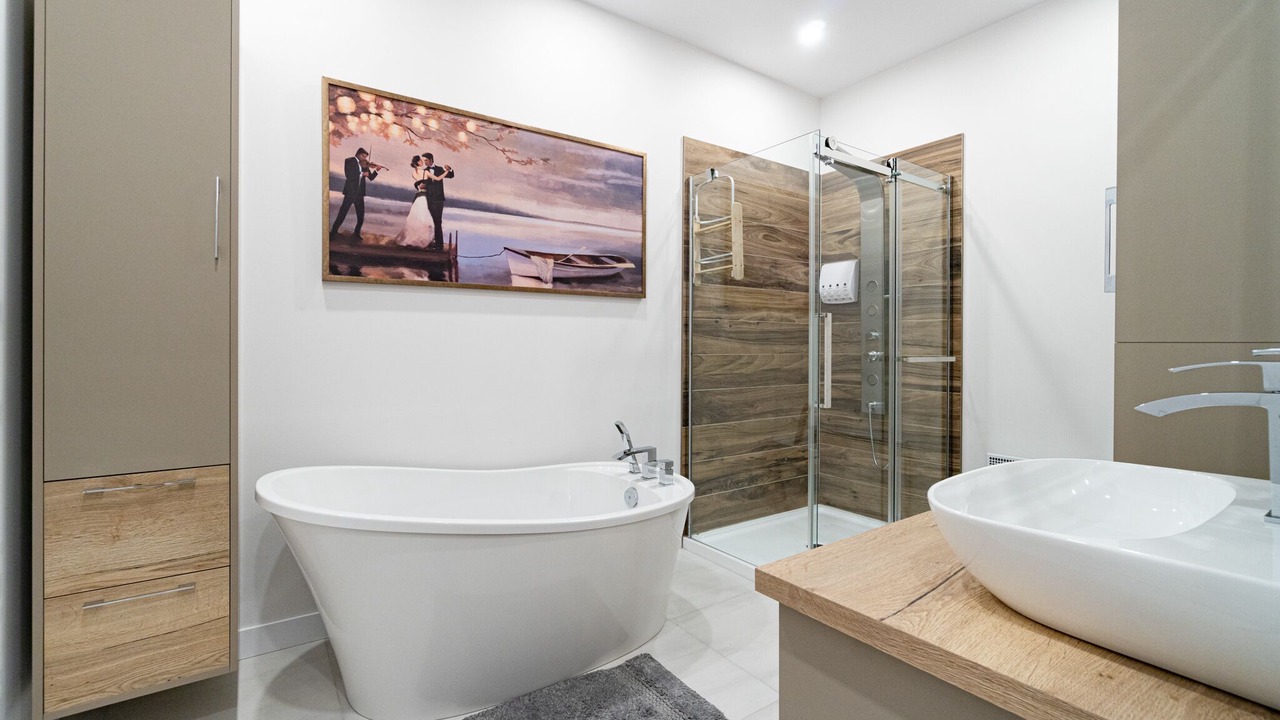Photo of Bathroom in Saint Pierre d'Orleans