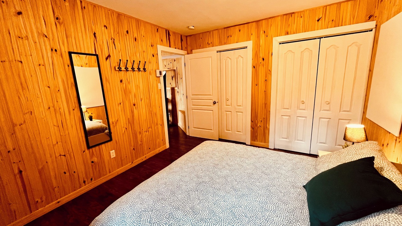 Photo of Bedroom in Notre-Dame-de-la-Merci