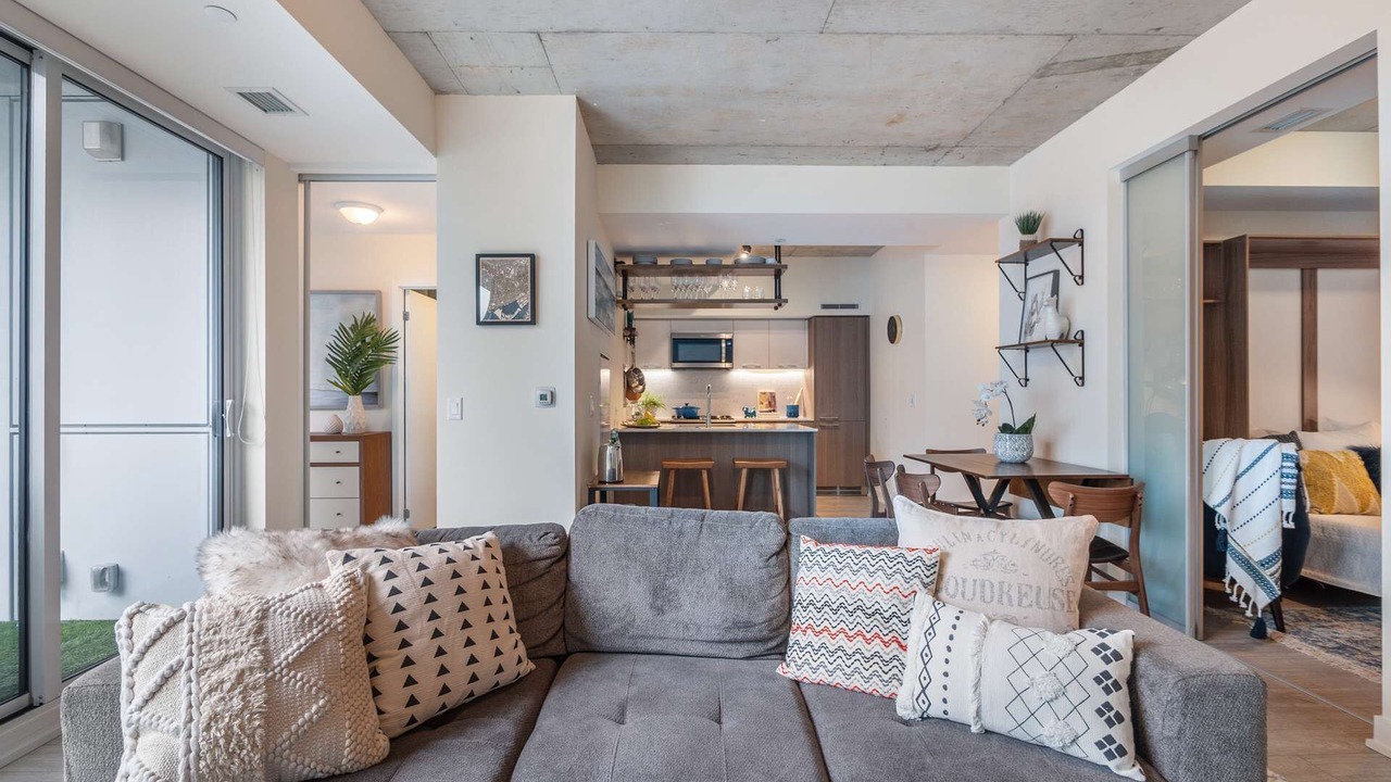 Photo of Livingroom in West Don Lands