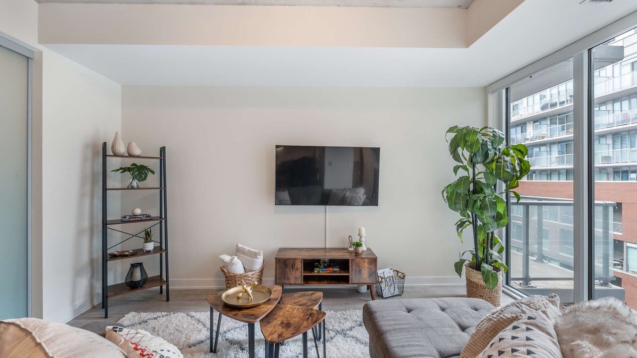 Photo of Livingroom in West Don Lands