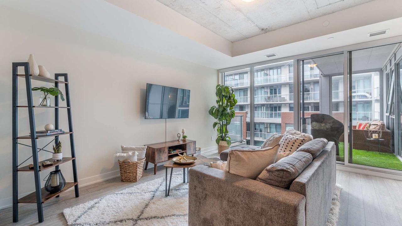 Photo of Livingroom in West Don Lands