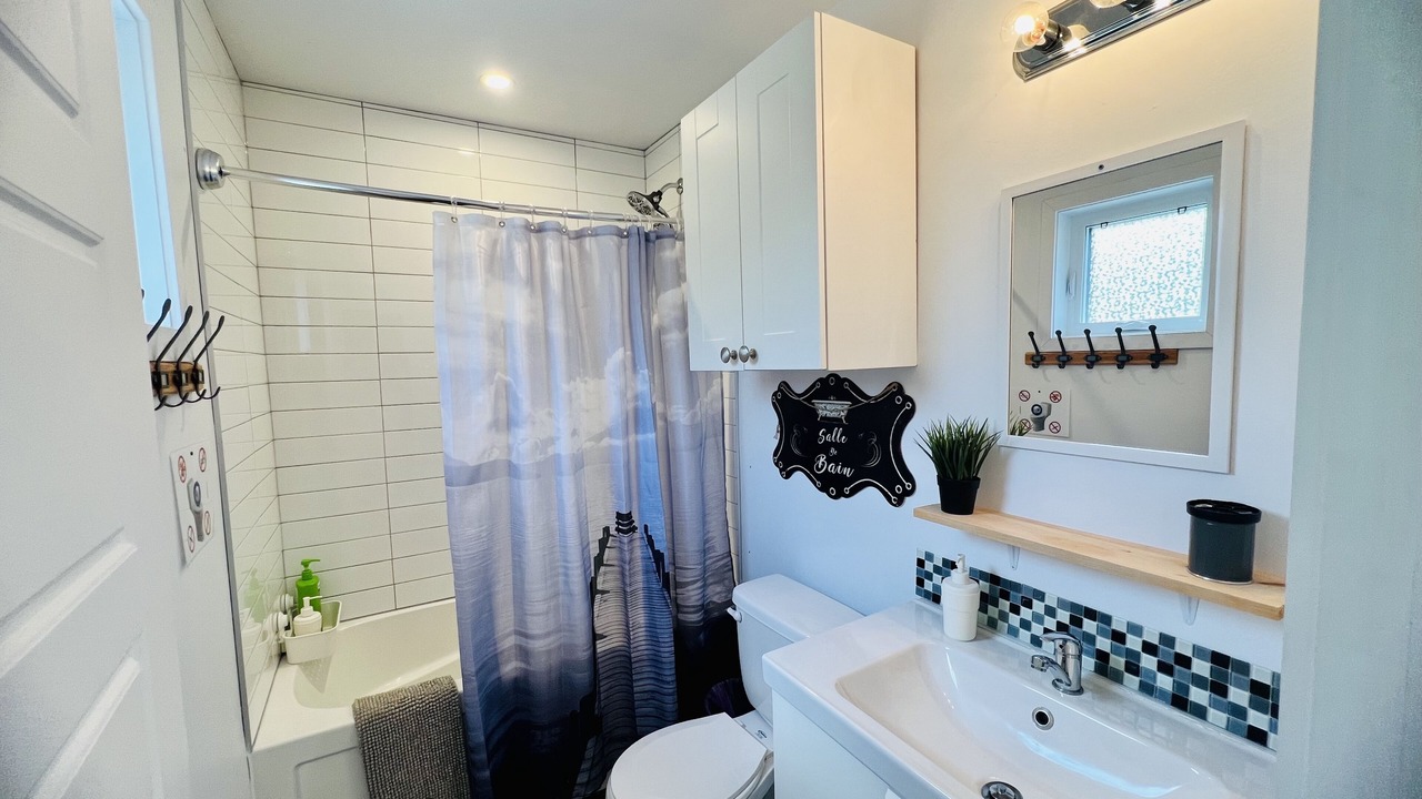 Photo of Bathroom in Entrelacs