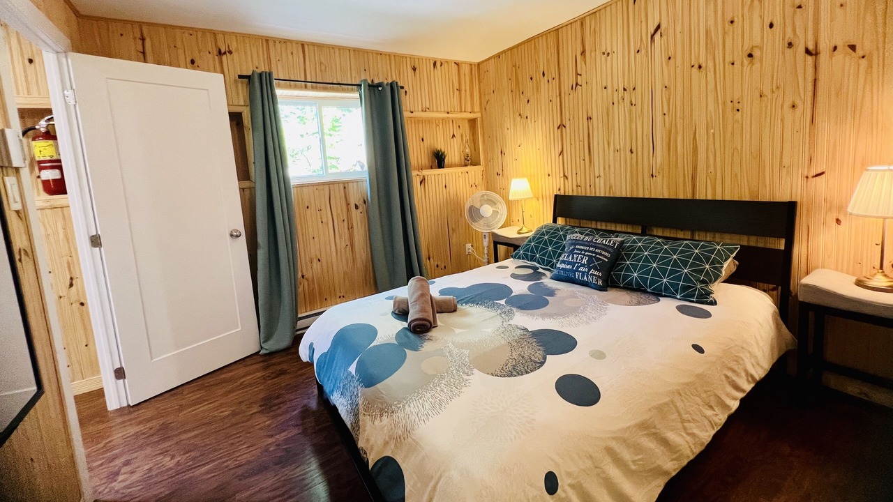 Photo of Bedroom in Entrelacs