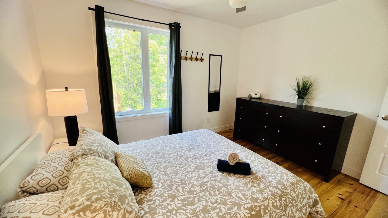 Photo of Bedroom in Entrelacs