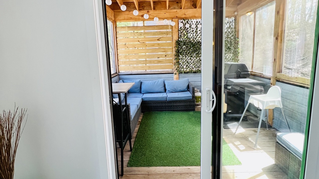 Photo of Livingroom in Chertsey