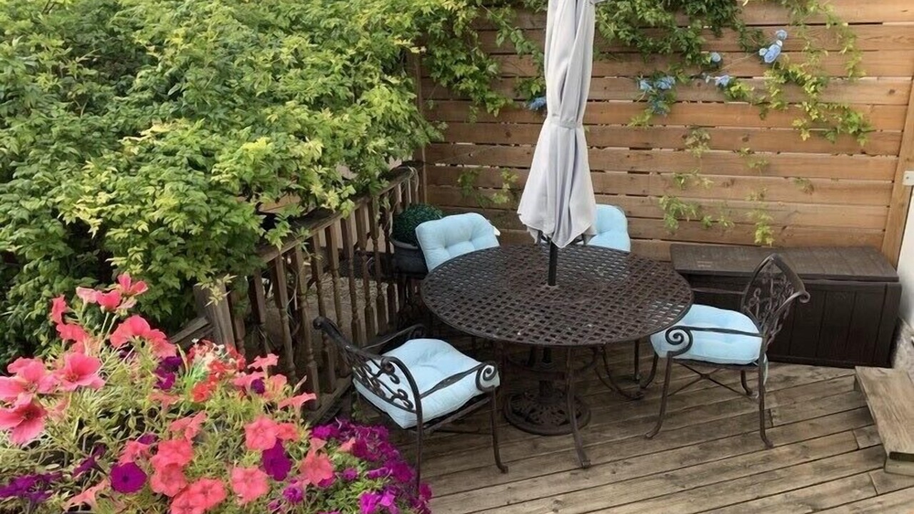 Photo of Outdoor in Oakwood Village