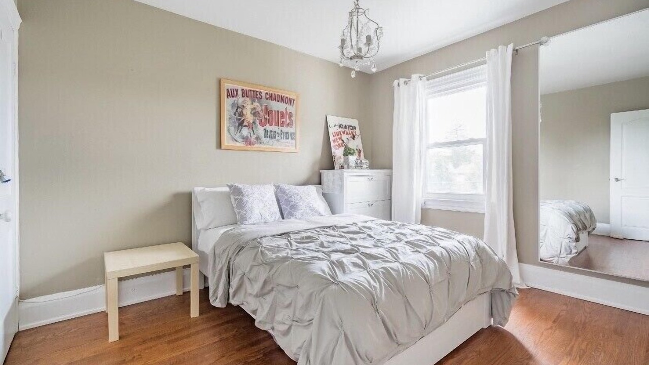 Photo of Bedroom in Oakwood Village