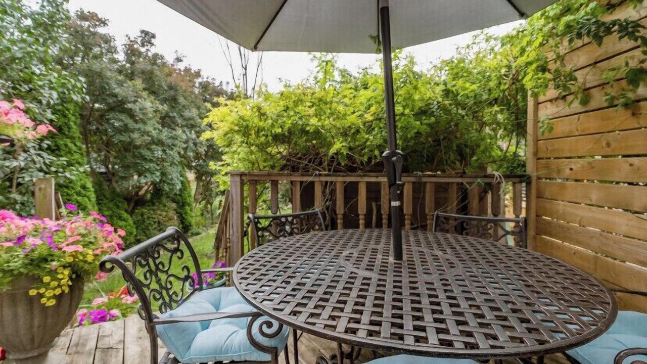 Photo of Outdoor in Oakwood Village