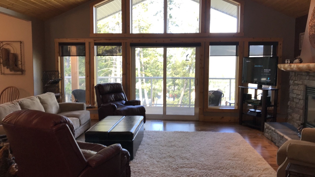Photo of Livingroom in East Kootenay
