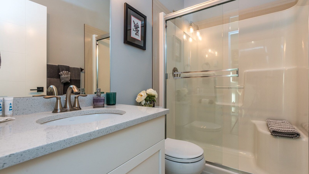Photo of Bathroom in Okanagan-Similkameen