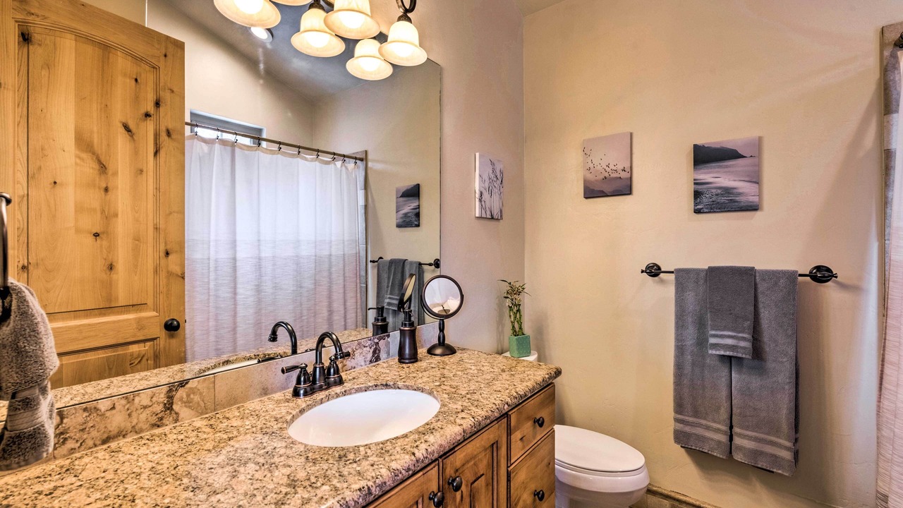 Photo of Bathroom in Canyon Links