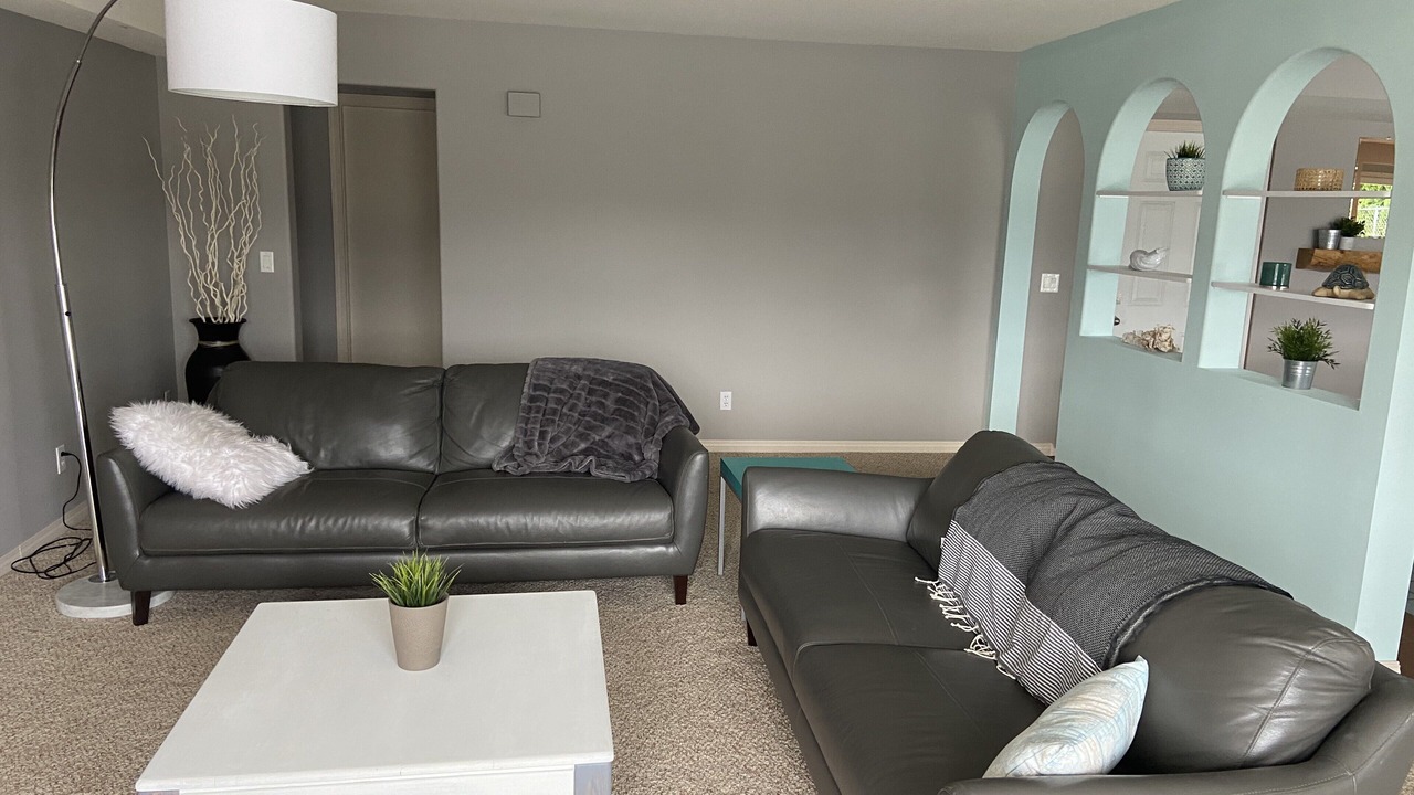 Photo of Livingroom in Okanagan-Similkameen