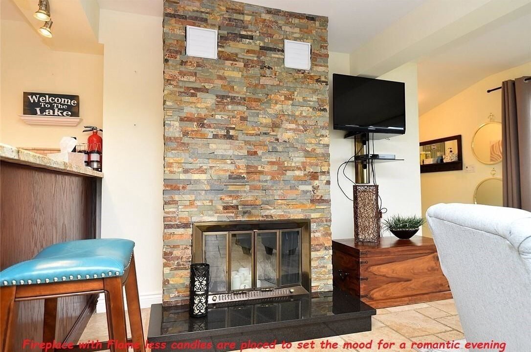 Photo of Livingroom in Stoney Creek