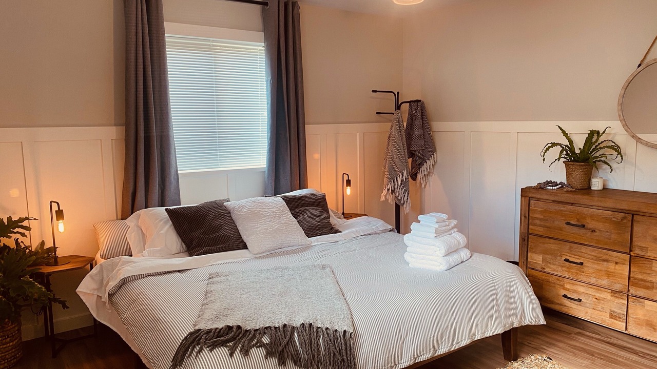 Photo of Bedroom in West Sechelt