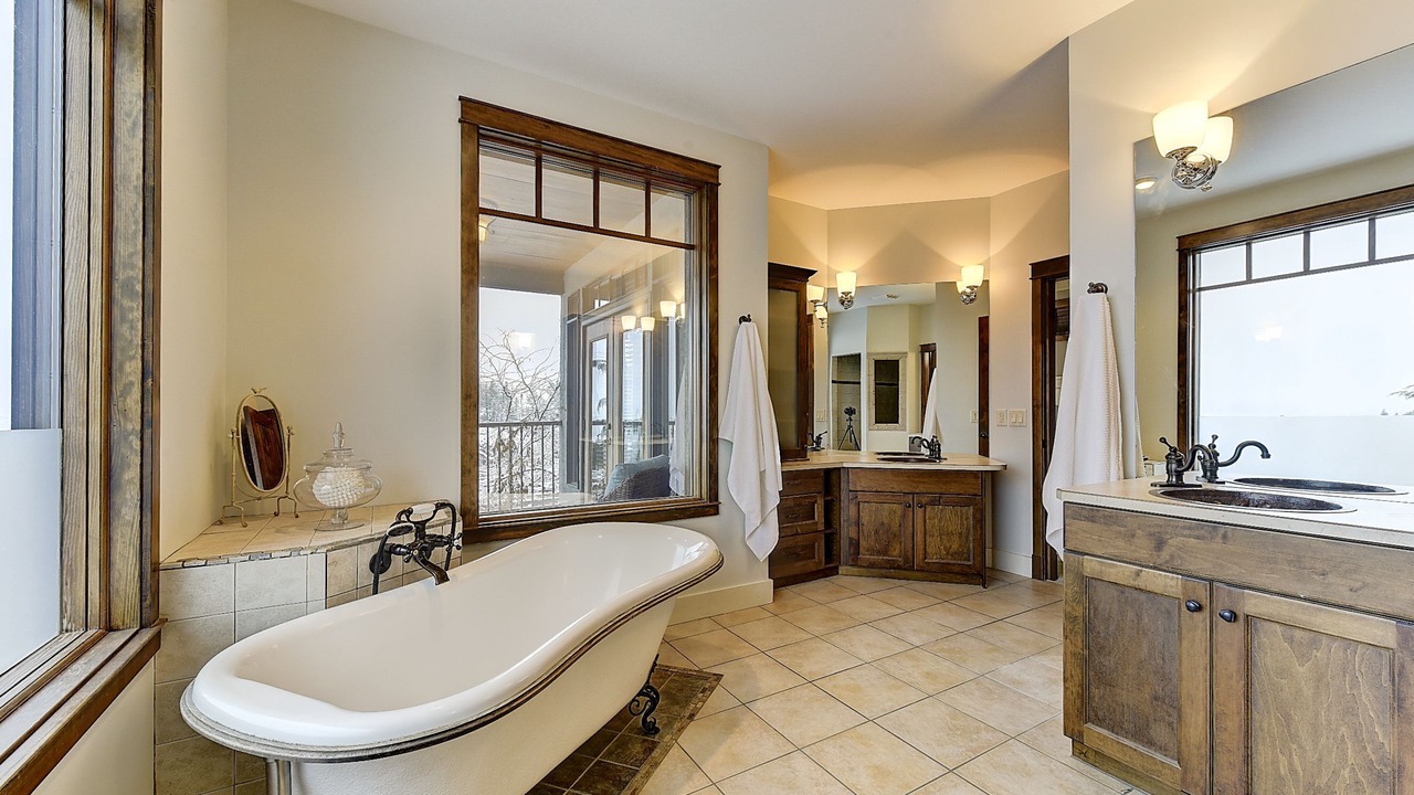 Photo of Bathroom in West Kelowna Estates
