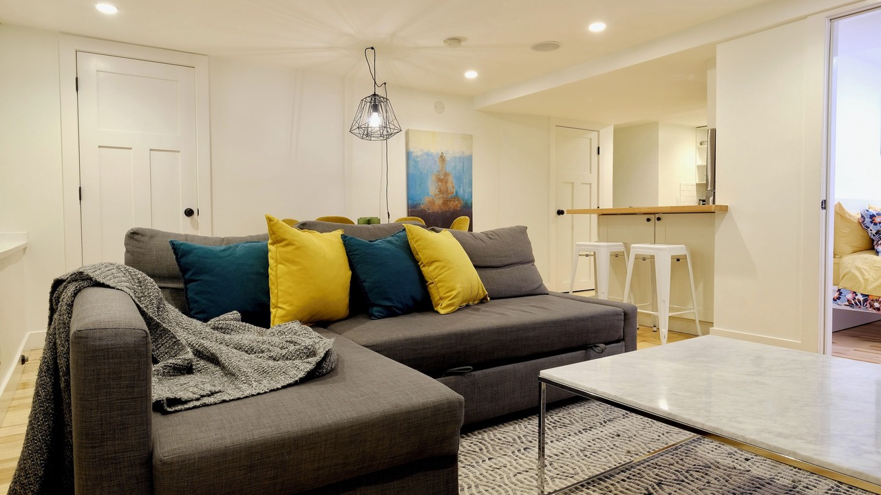 Photo of Livingroom in Kensington-Cedar Cottage