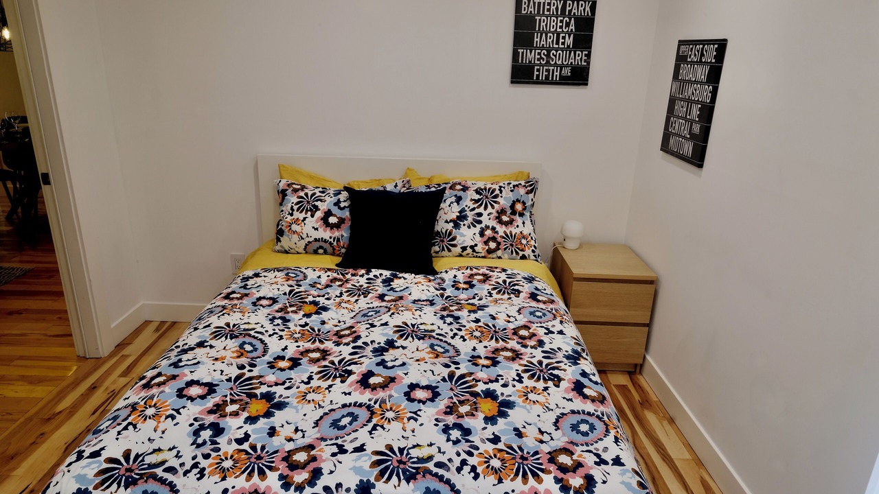 Photo of Bedroom in Kensington-Cedar Cottage