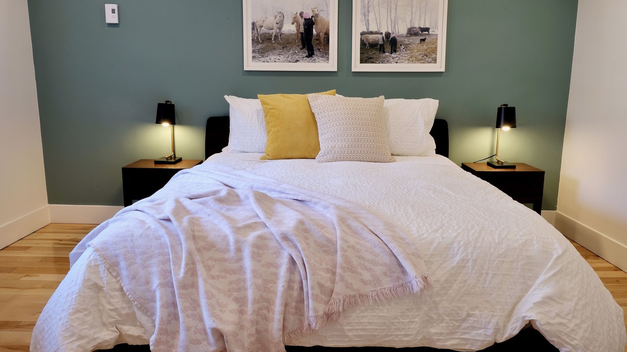 Photo of Bedroom in Kensington-Cedar Cottage