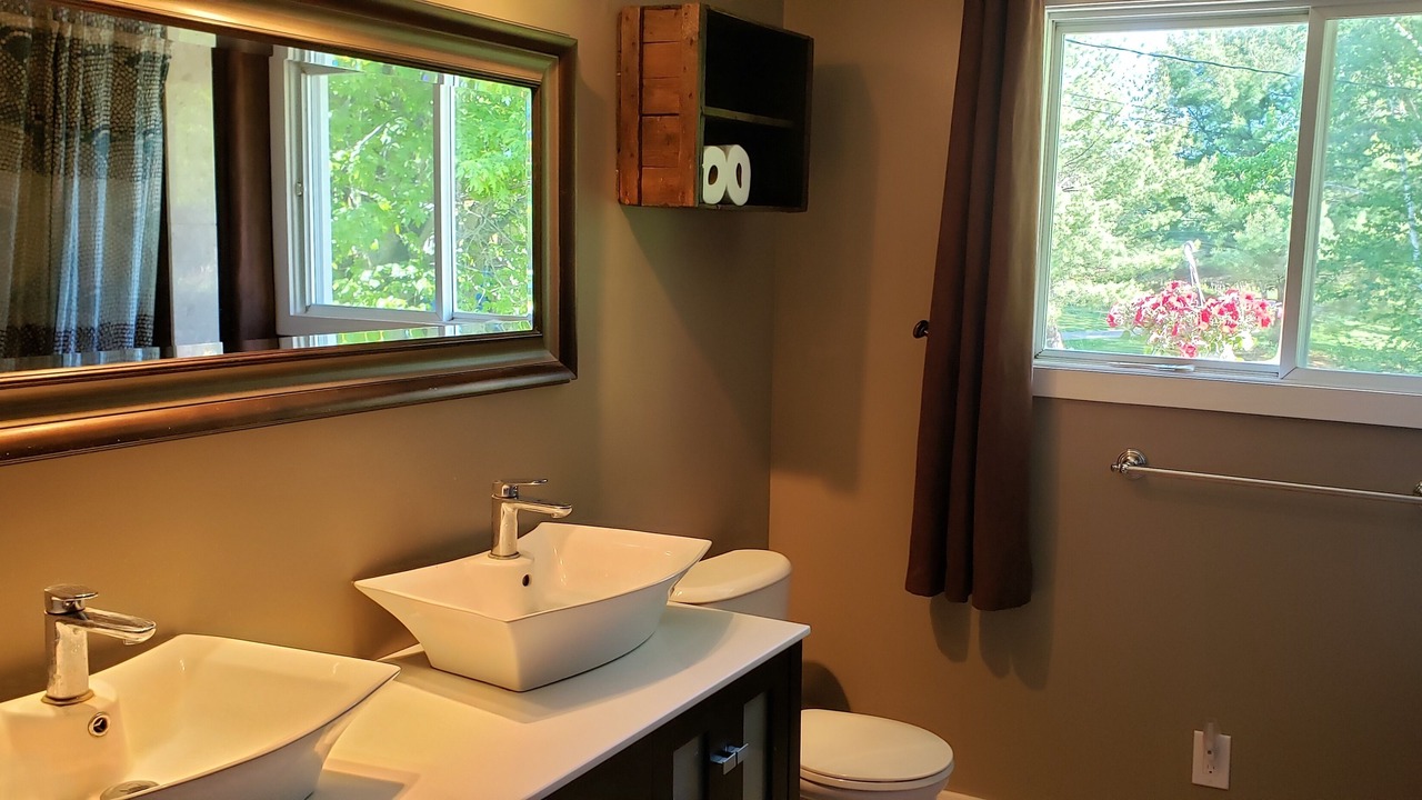 Photo of Bathroom in Utterson