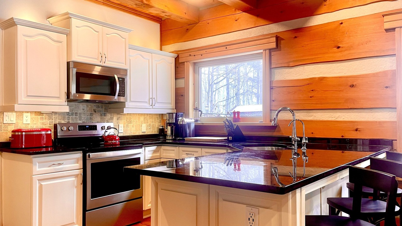 Photo of Kitchen in Meaford