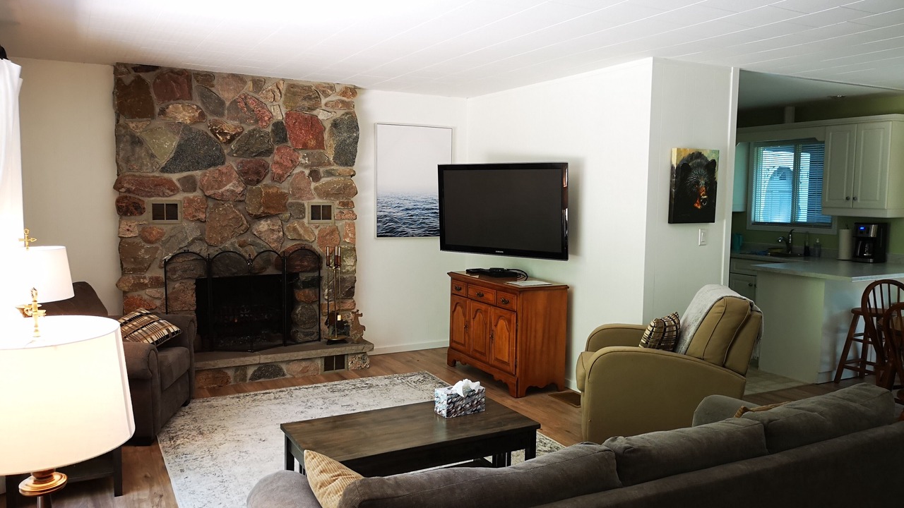 Photo of Livingroom in Grand Bend