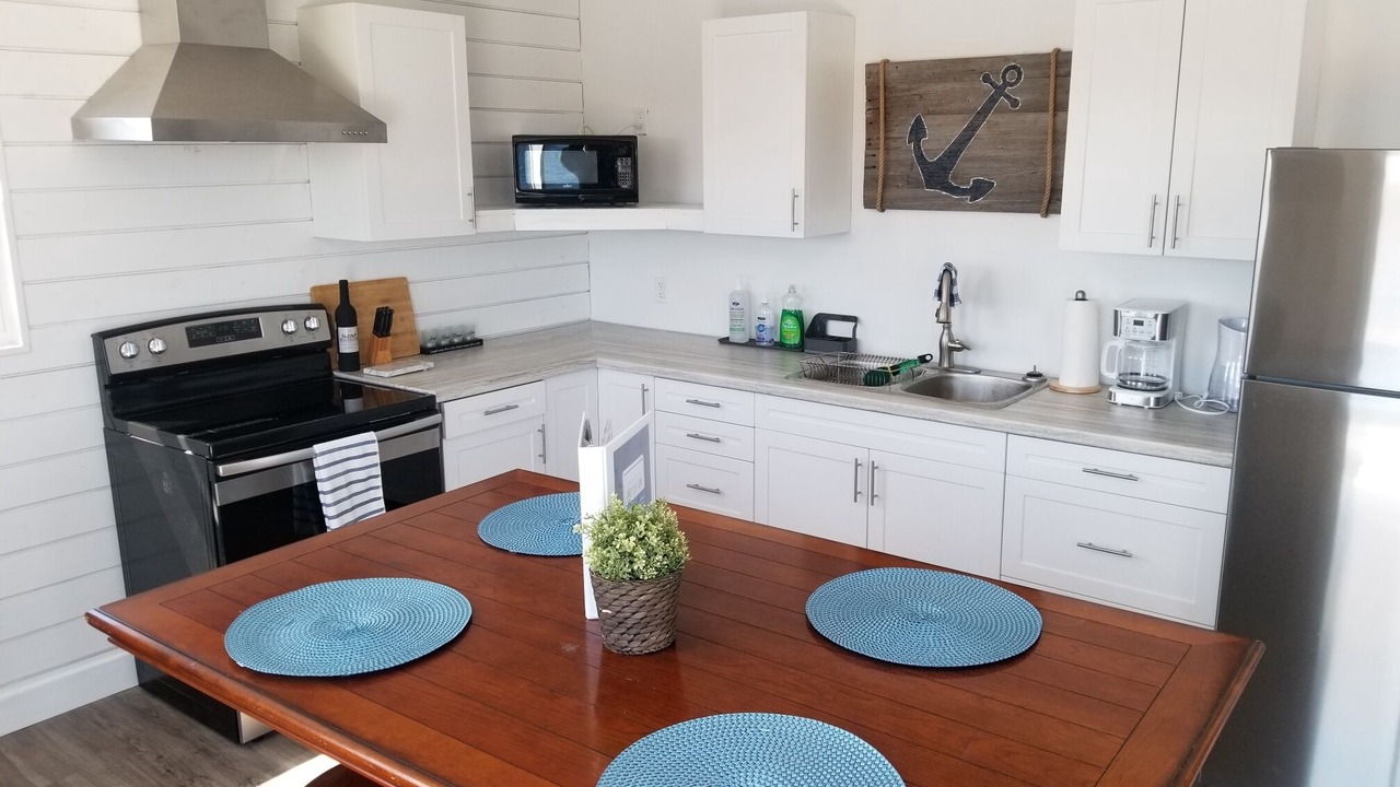 Photo of Kitchen in Edwardsburgh/Cardinal