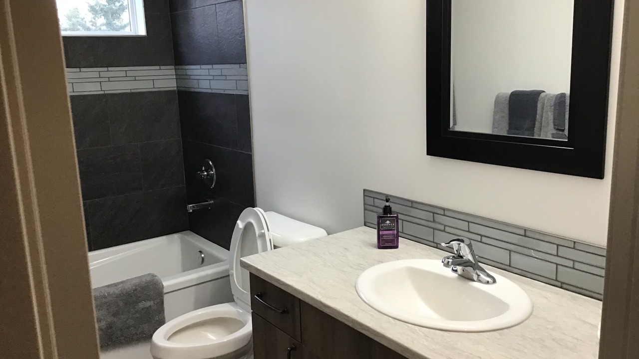 Photo of Bathroom in Glaslyn