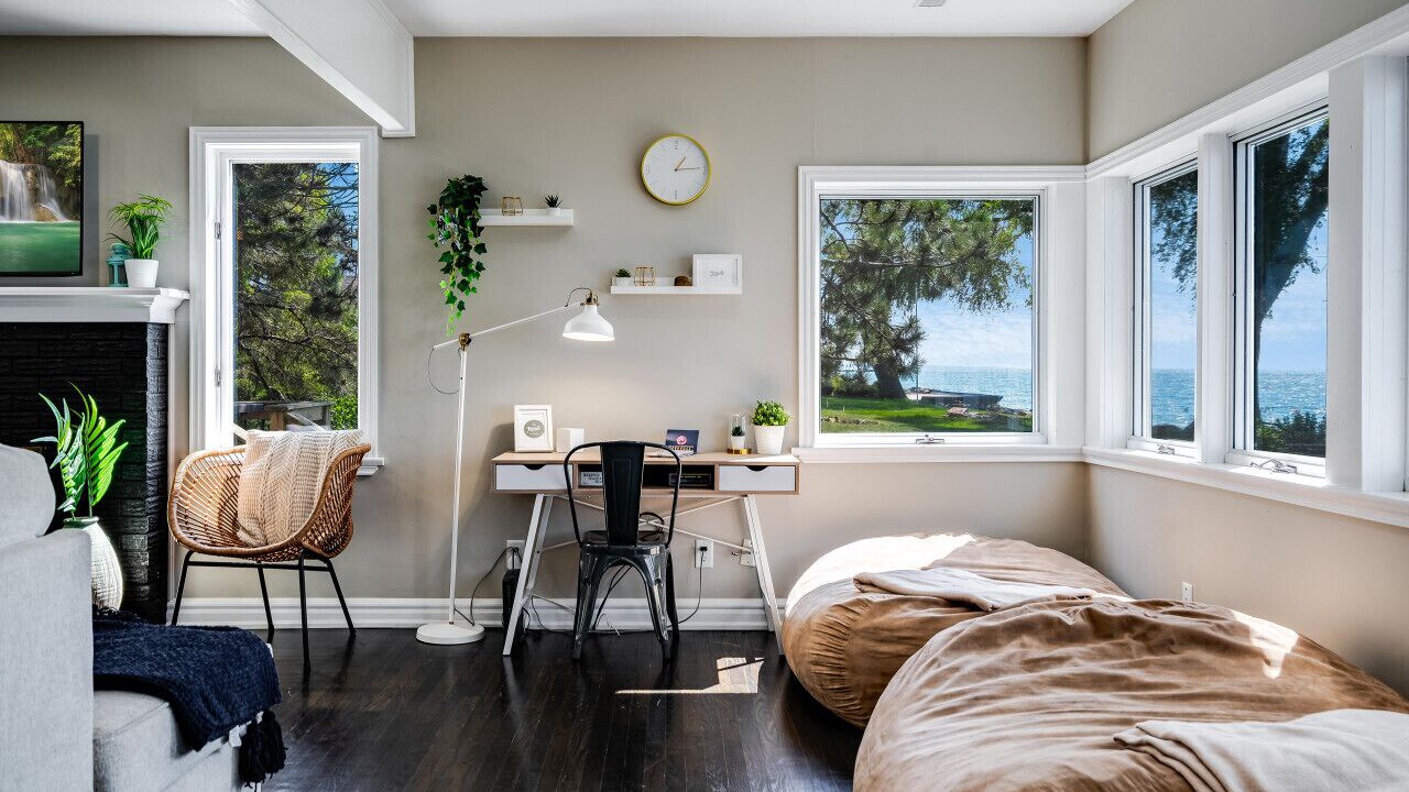 Photo of Livingroom in Leamington