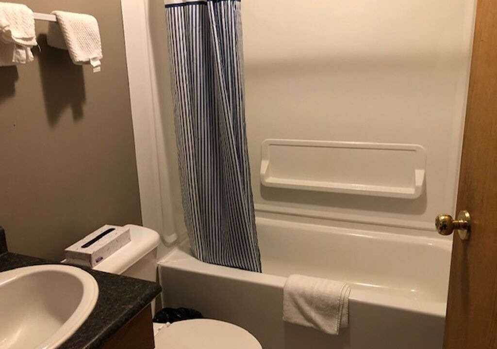 Photo of Bathroom in Warren