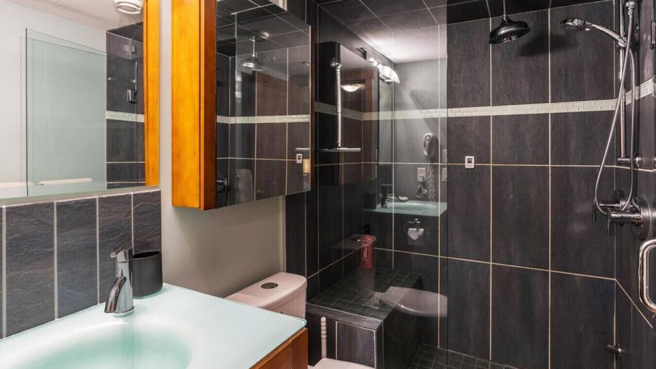 Photo of Bathroom in Big White Ski Resort