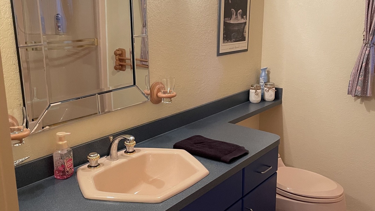 Photo of Bathroom in Blind Bay