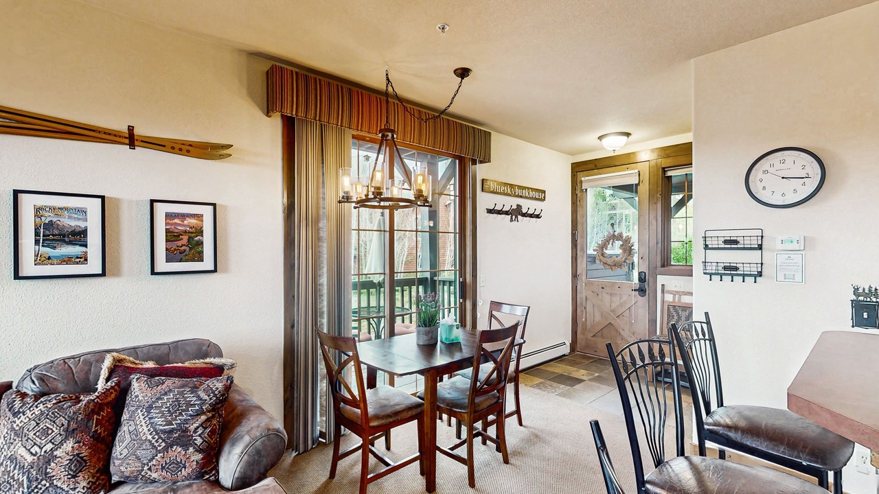 Photo of Livingroom in Granby