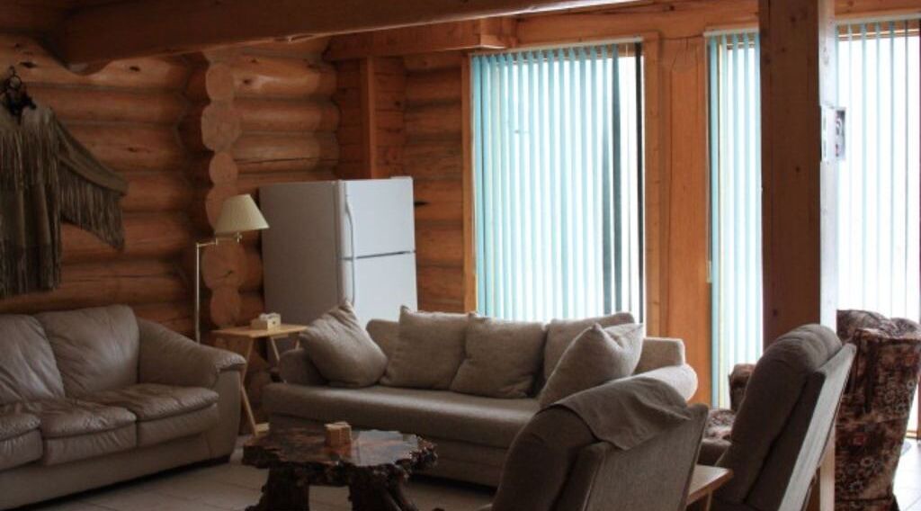 Photo of Livingroom in Edson