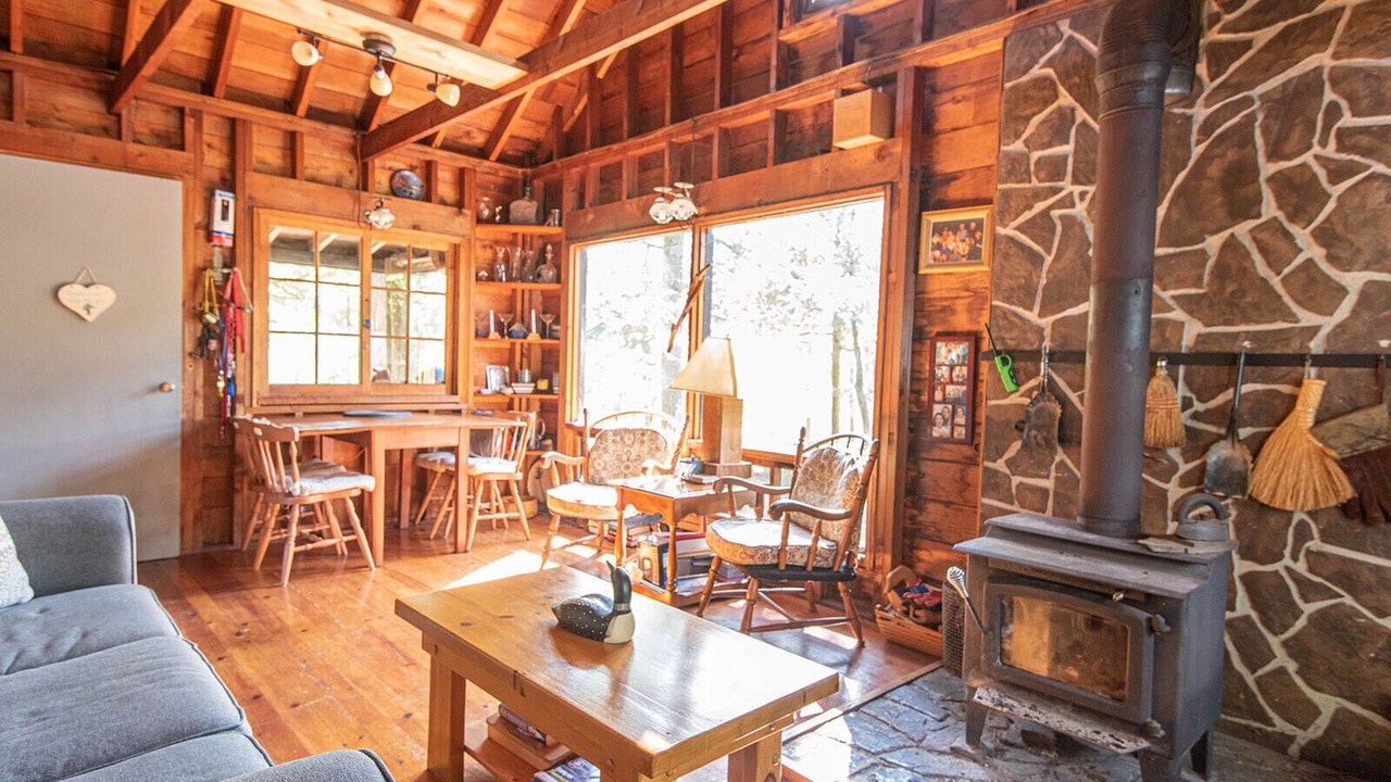 Photo of Livingroom in McKellar